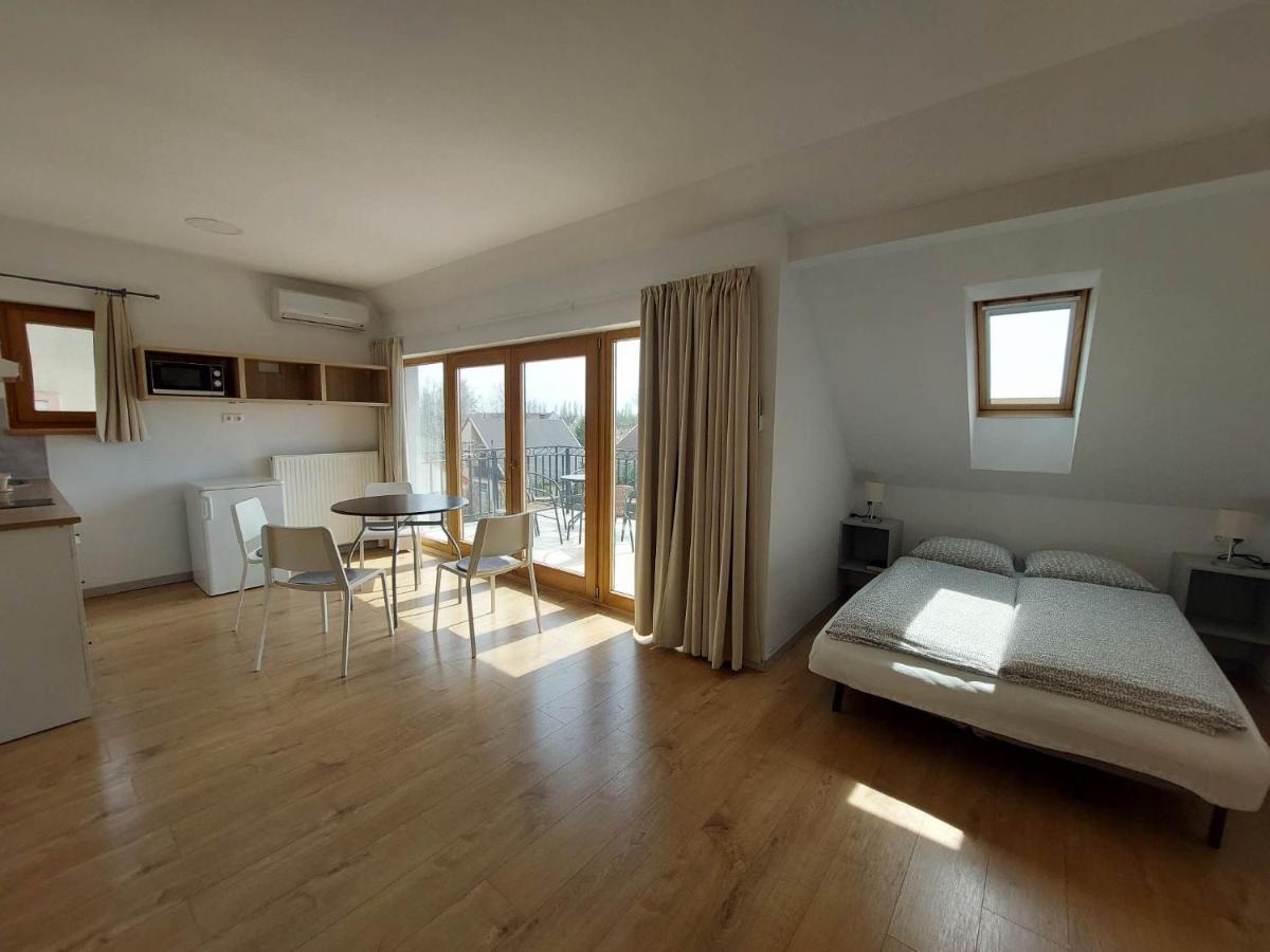 Familia Apartmanhaz Keszthely Ngoại thất bức ảnh