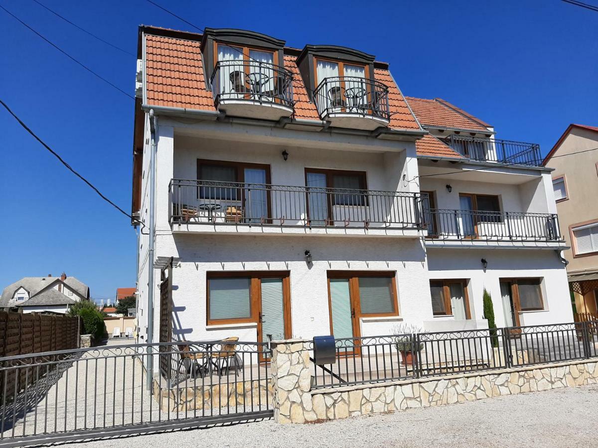 Familia Apartmanhaz Keszthely Ngoại thất bức ảnh