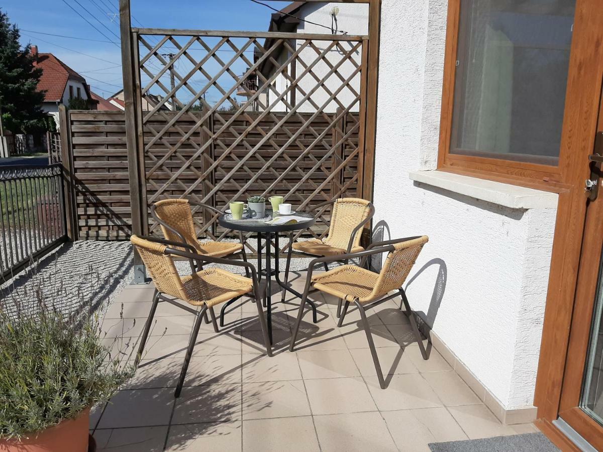 Familia Apartmanhaz Keszthely Ngoại thất bức ảnh