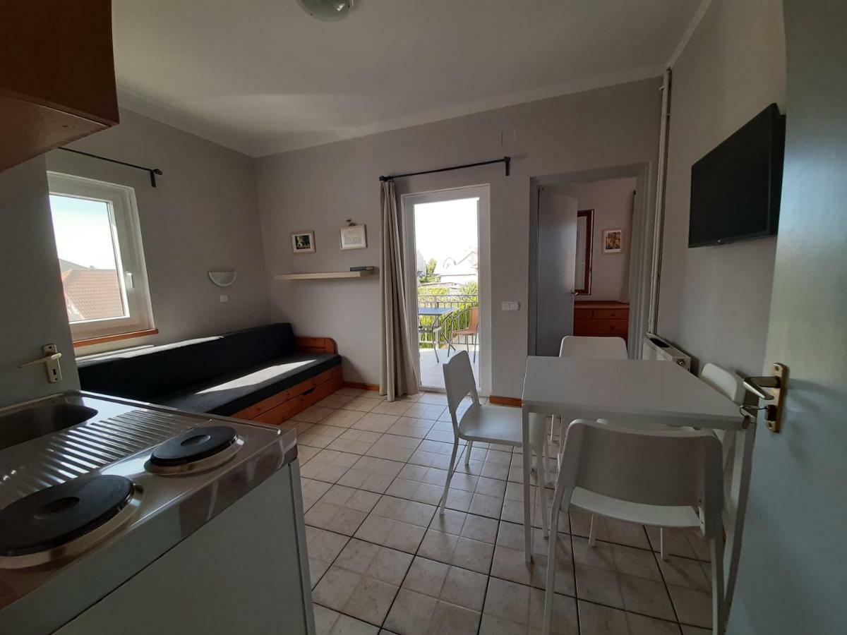 Familia Apartmanhaz Keszthely Ngoại thất bức ảnh