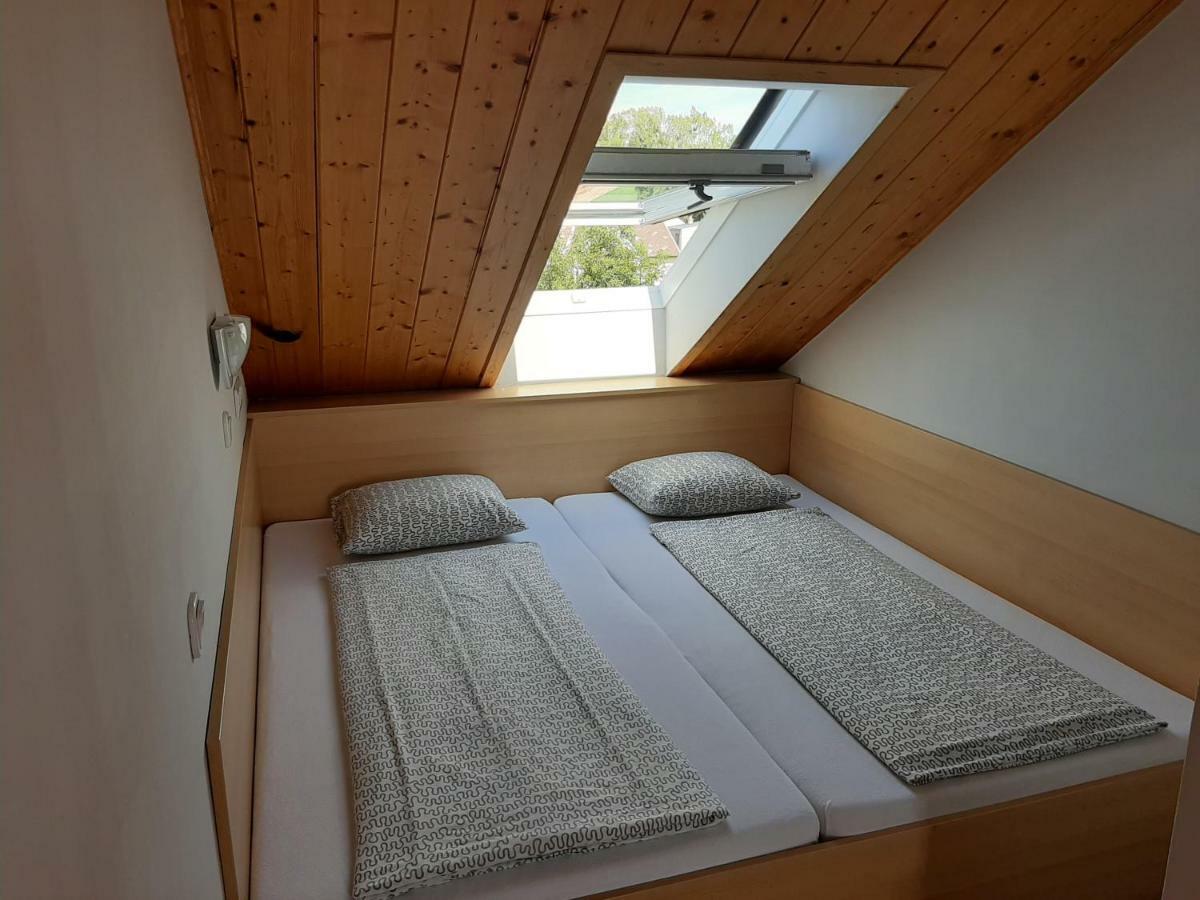 Familia Apartmanhaz Keszthely Ngoại thất bức ảnh