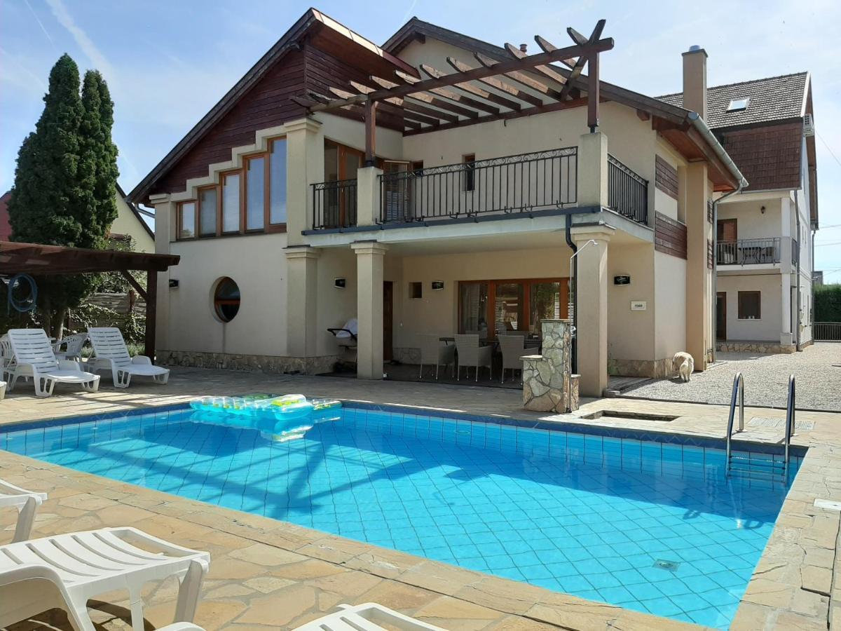 Familia Apartmanhaz Keszthely Ngoại thất bức ảnh